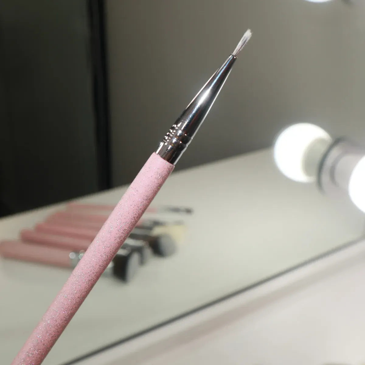 R17🌷 Brocha para Delineado